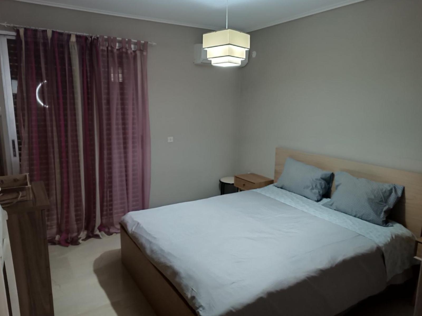 Comfortable Beachfront Apartment Loutráki Exterior foto